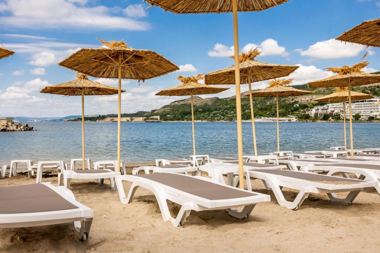 Royal Bay Resort Balchik Exterior photo